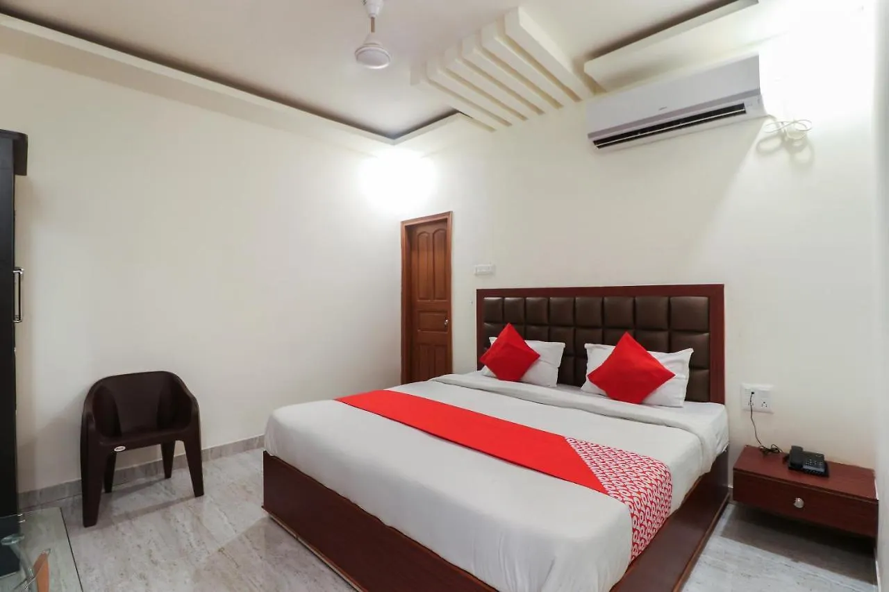 Oyo 37453 Mahi In Hotel Varanasi