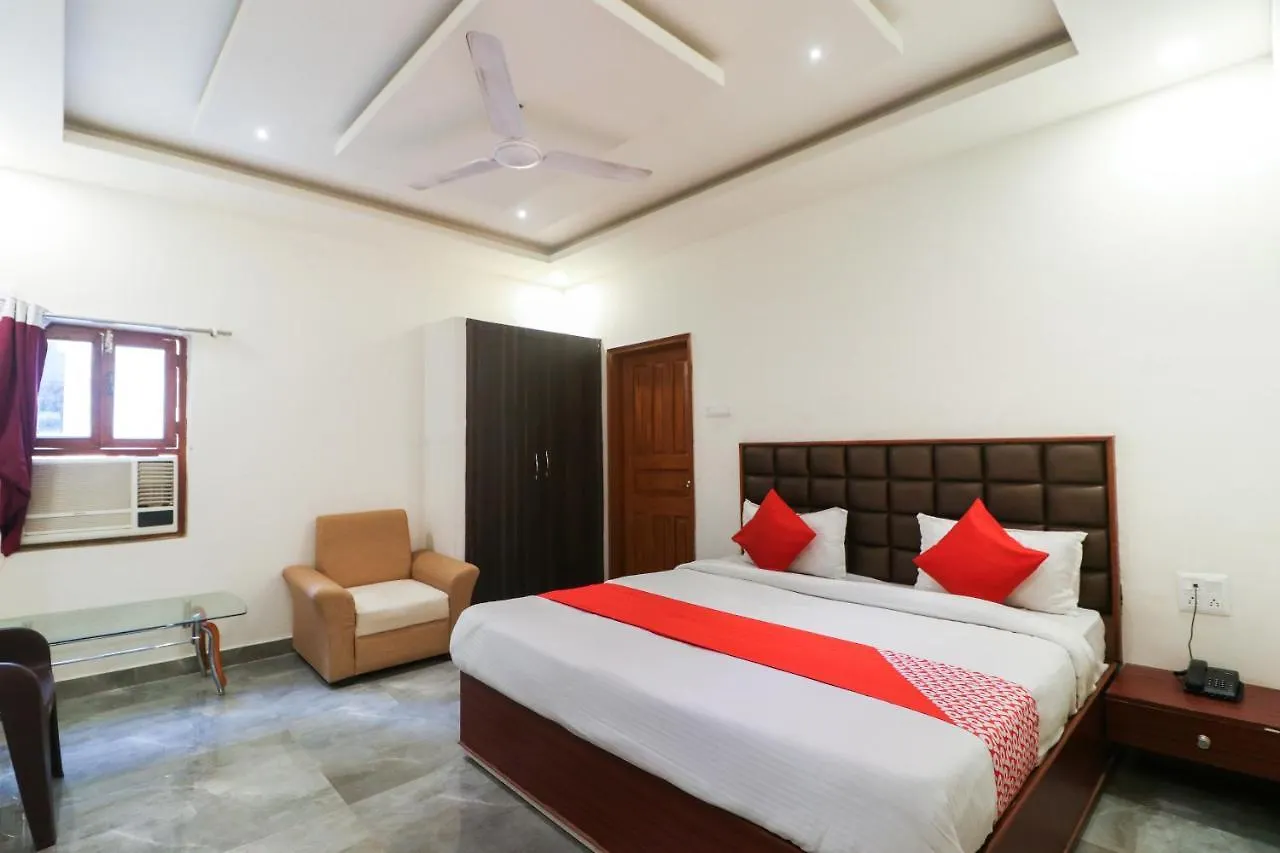 Oyo 37453 Mahi In Hotel Varanasi India
