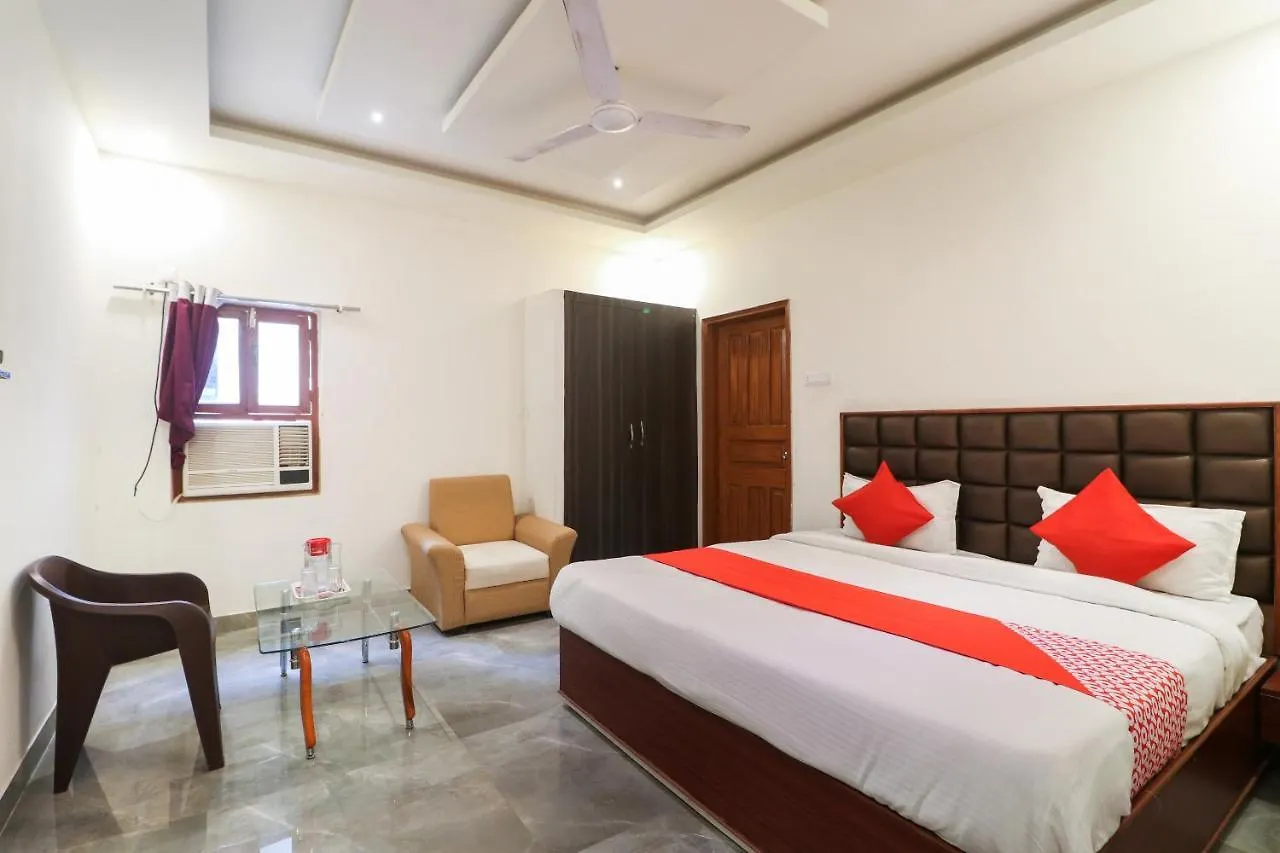 Oyo 37453 Mahi In Hotel Varanasi