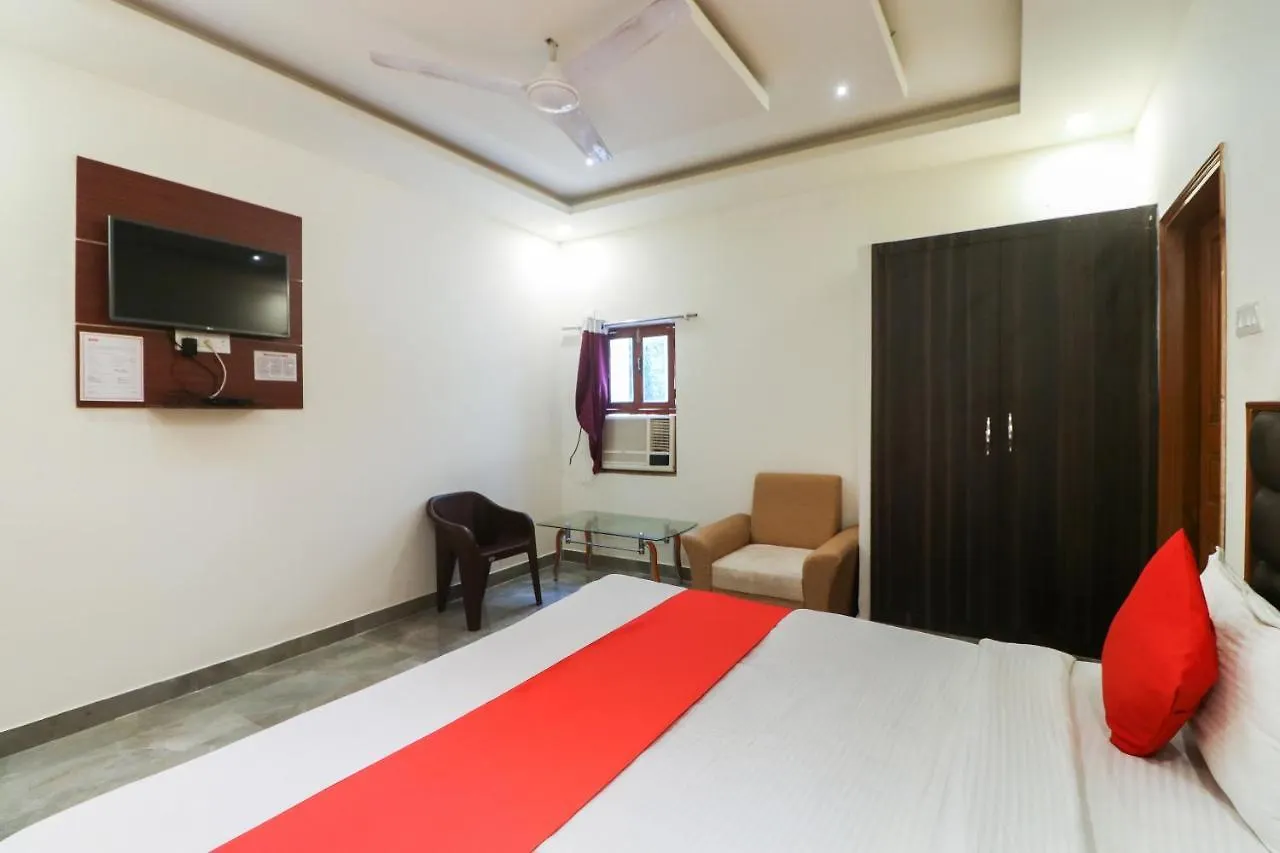 Oyo 37453 Mahi In Hotel Varanasi