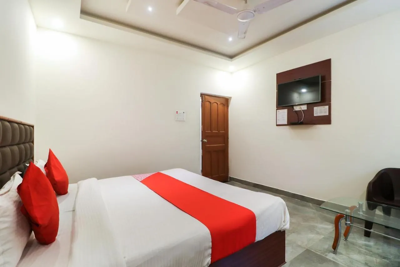 Oyo 37453 Mahi In Hotel Varanasi