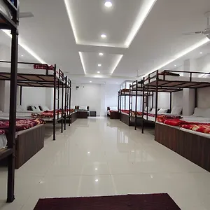 Hostel Om Pg, Varanasi